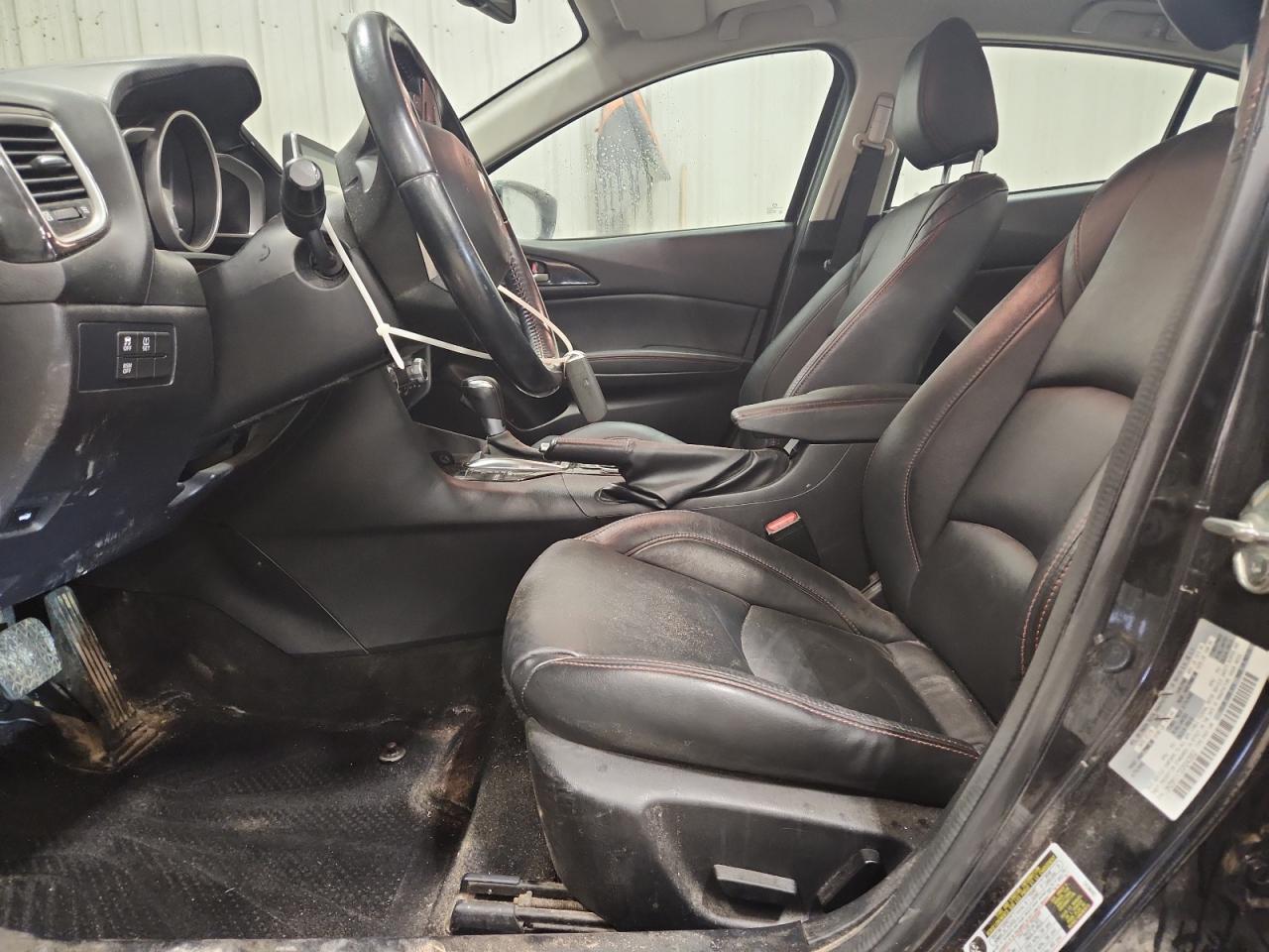 Mazda 3 Grand Touring Image 7