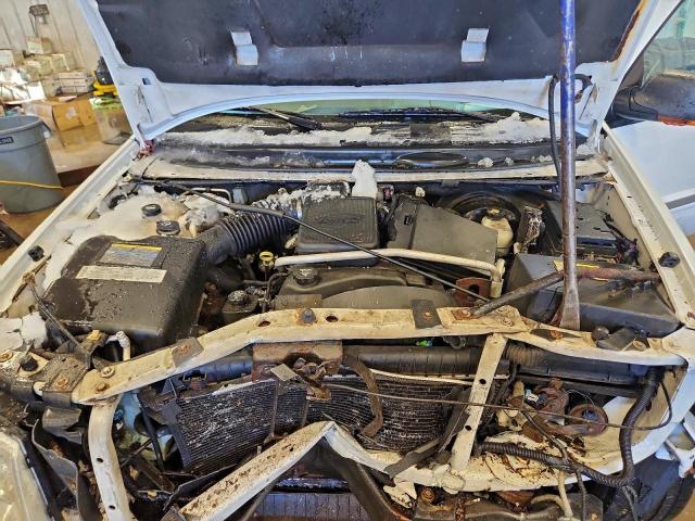 GMC Envoy Xl Image 11