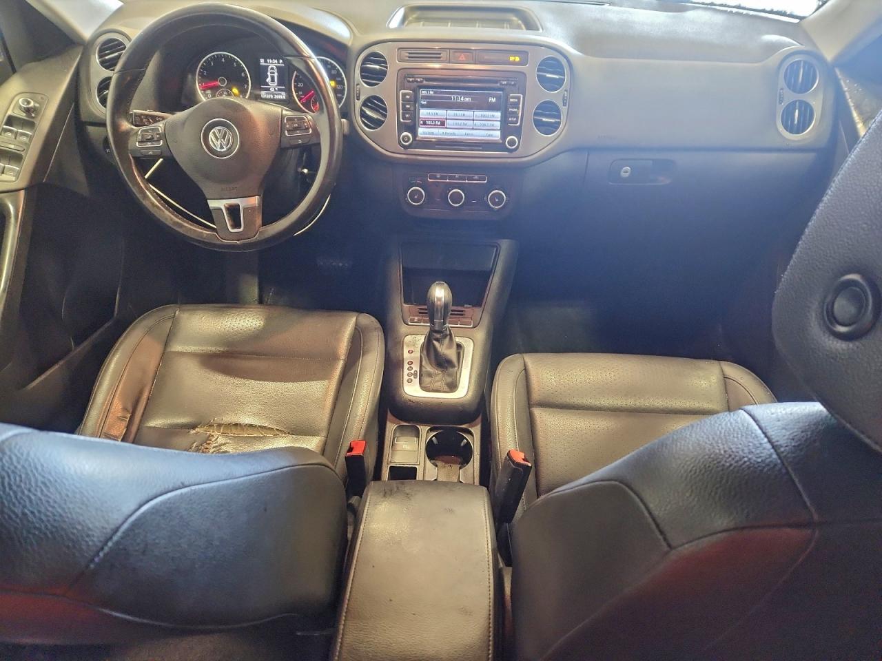 Volkswagen Tiguan S Image 7