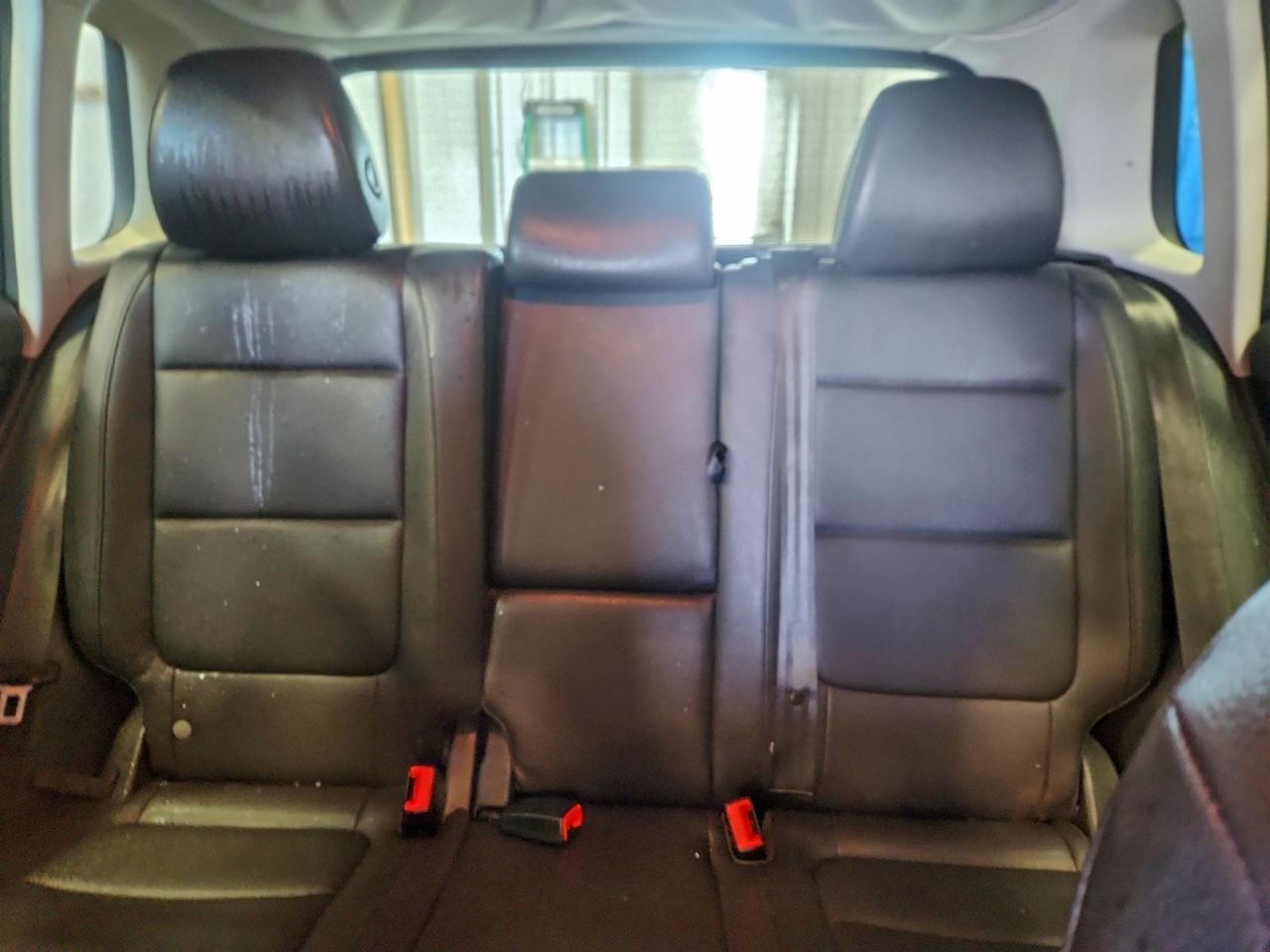 Volkswagen Tiguan S Image 6