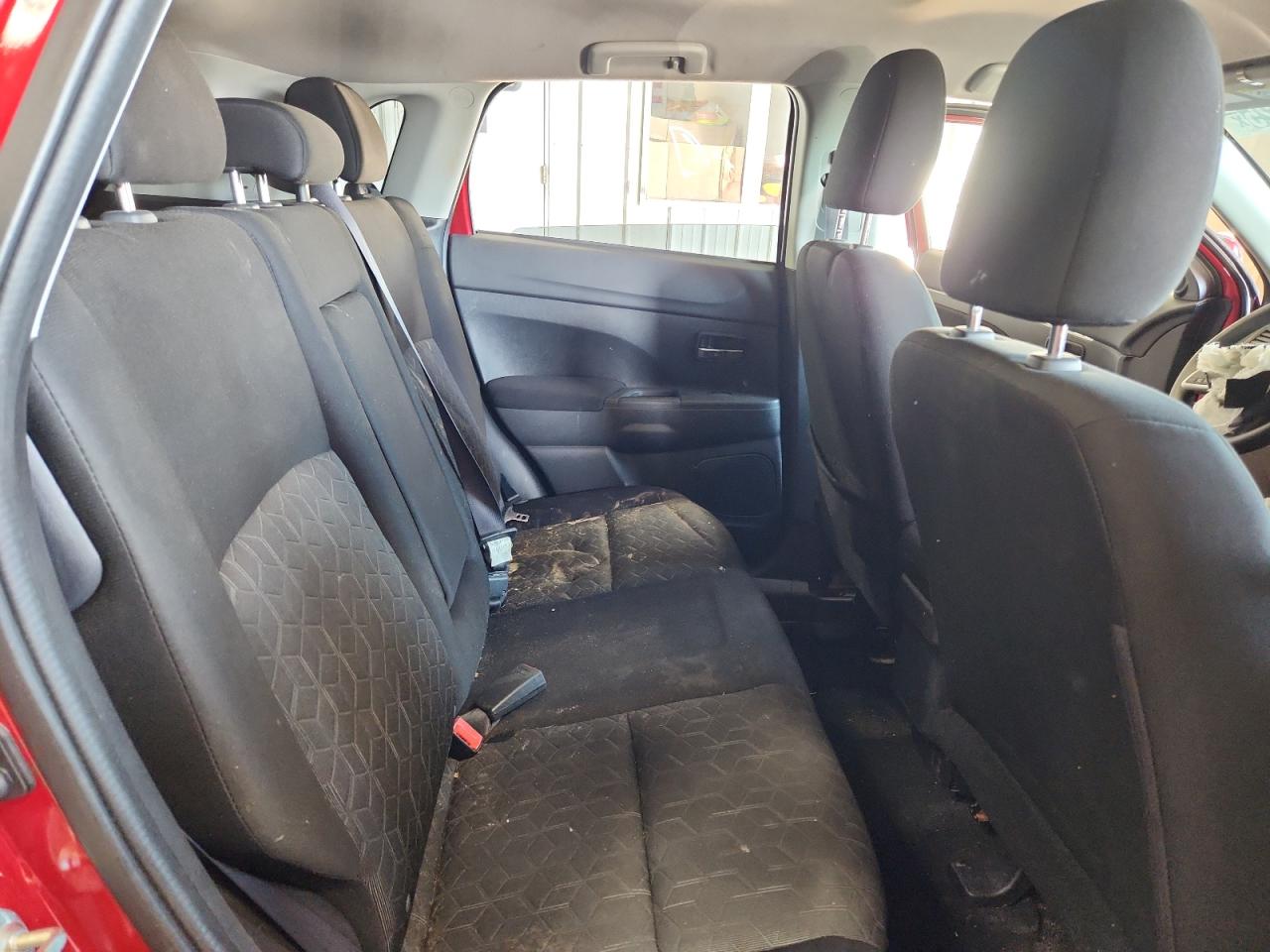 Mitsubishi Outlander Es Image 9