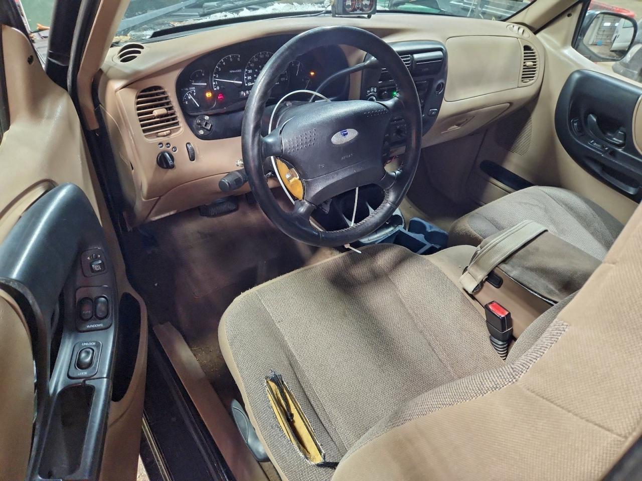 Ford Ranger Super Cab Image 10