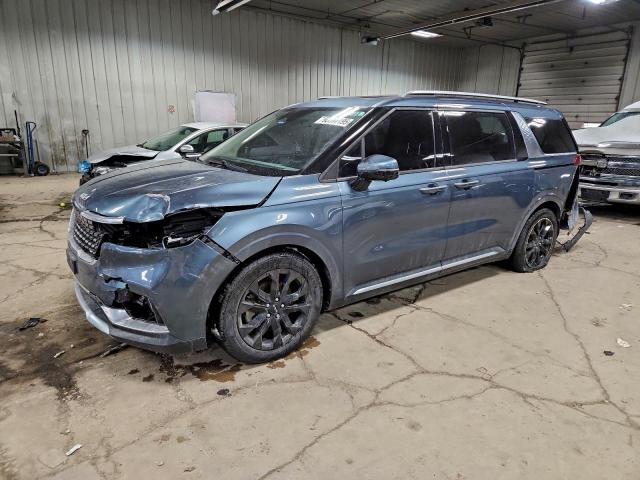  Salvage Kia Carnival