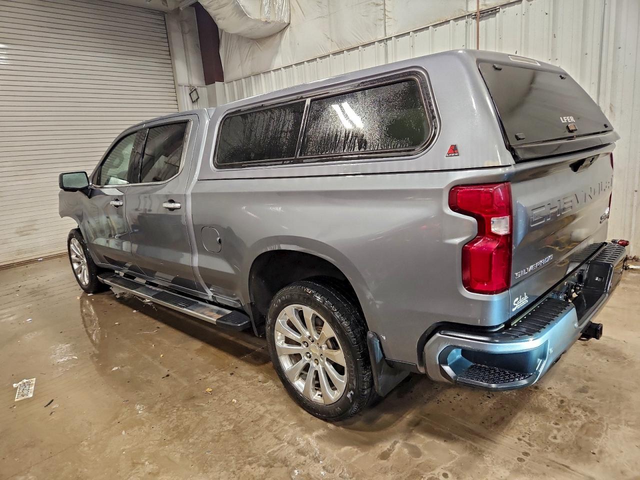 Chevrolet Silverado K1500 High Country Image 4