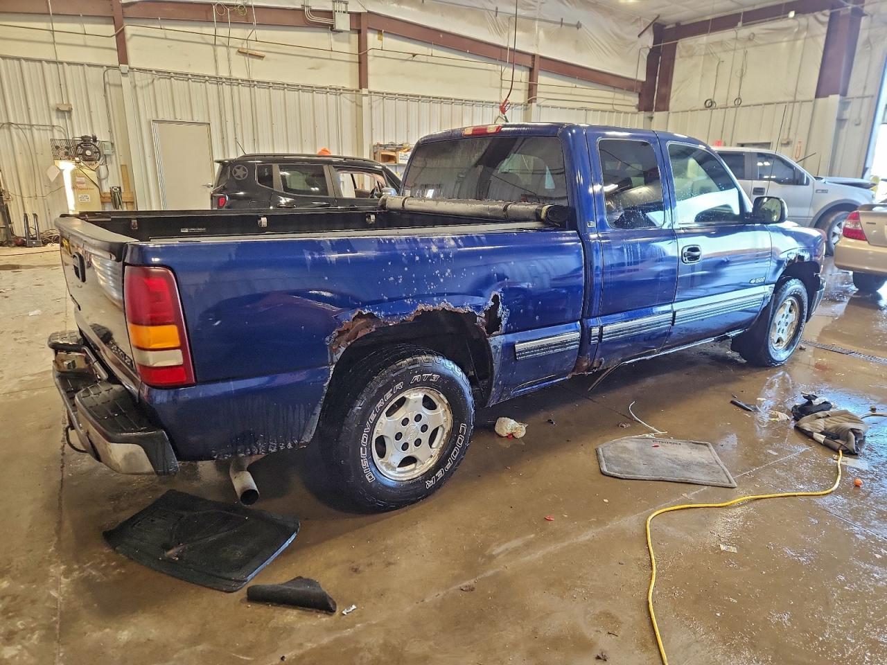 Chevrolet Silverado C1500 Image 9