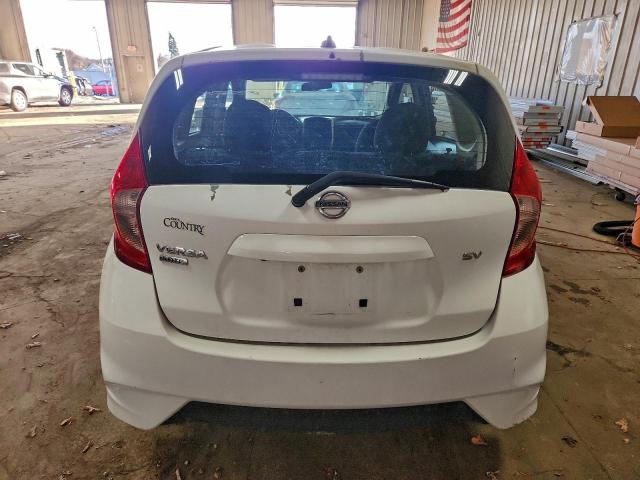 Nissan Versa S Image 13