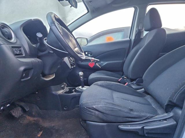 Nissan Versa S Image 7