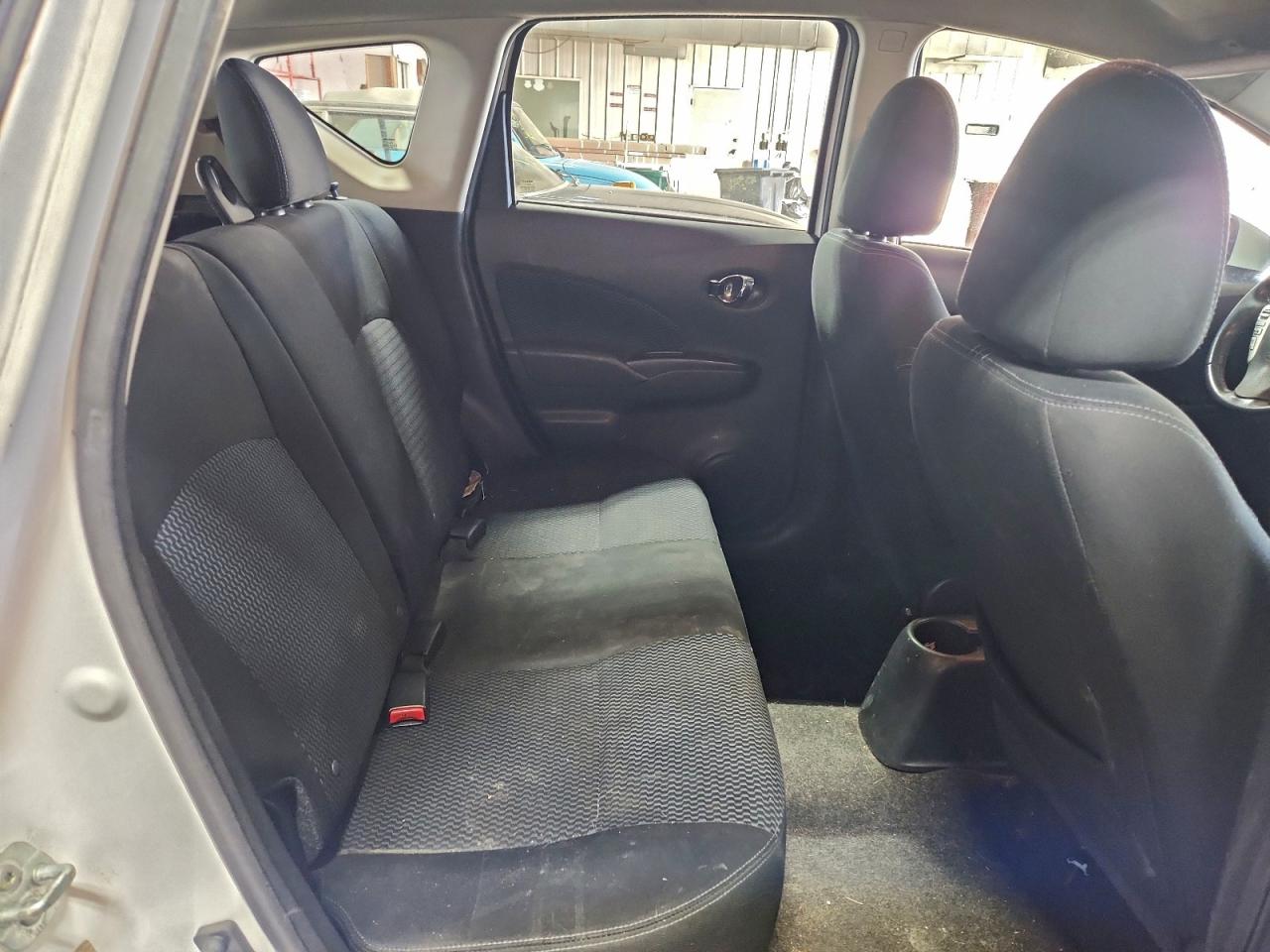Nissan Versa S Image 8