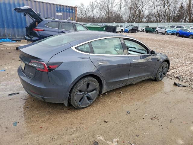 Tesla Model 3 Image 6