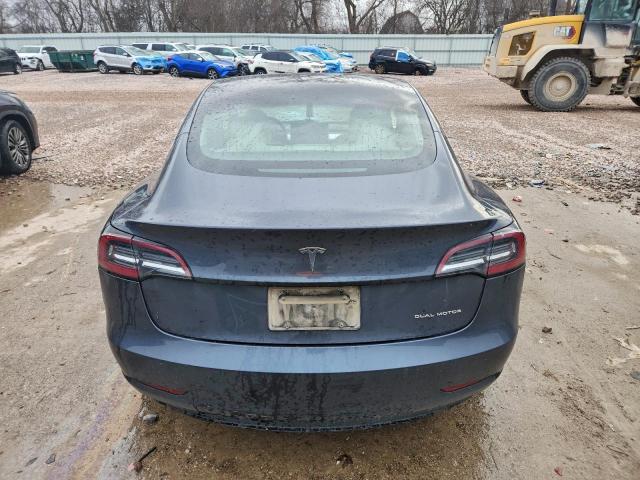 Tesla Model 3 Image 3