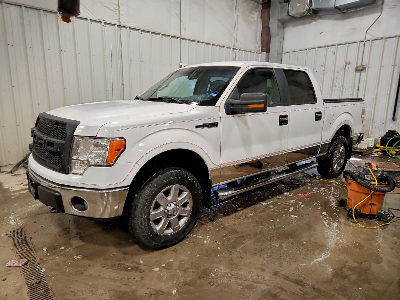 Ford F-150 Supercrew Image 1