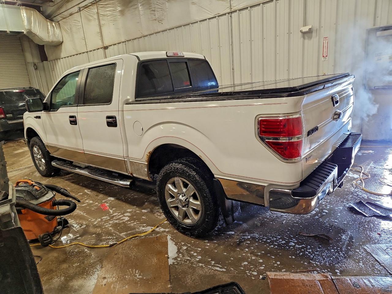 Ford F-150 Supercrew Image 7