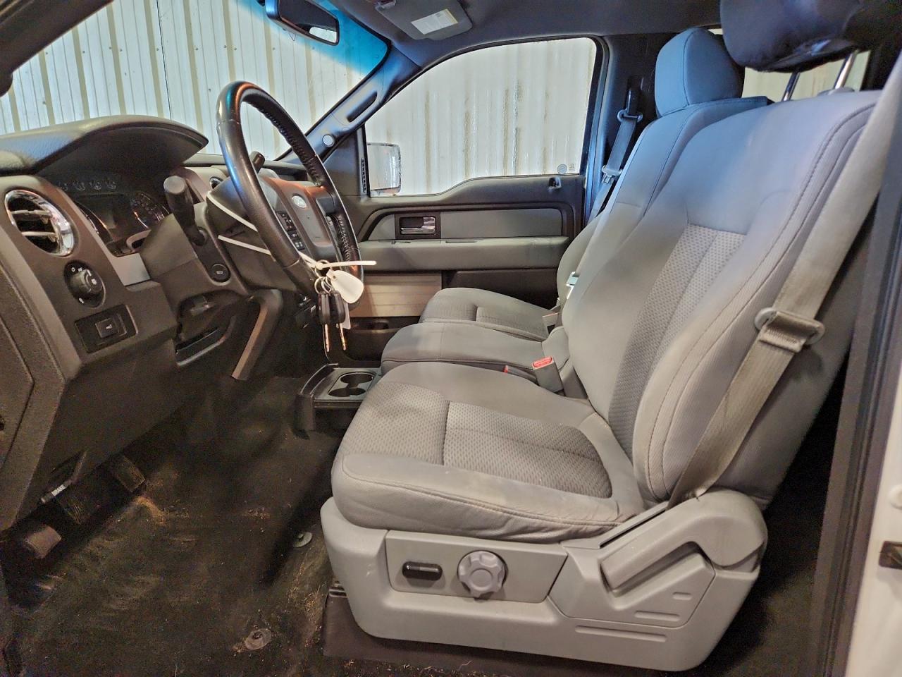 Ford F-150 Supercrew Image 3