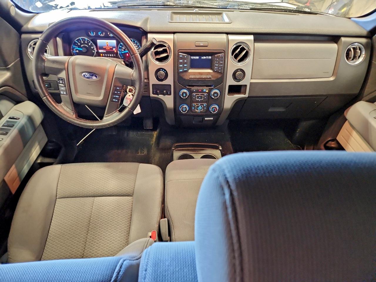 Ford F-150 Supercrew Image 11