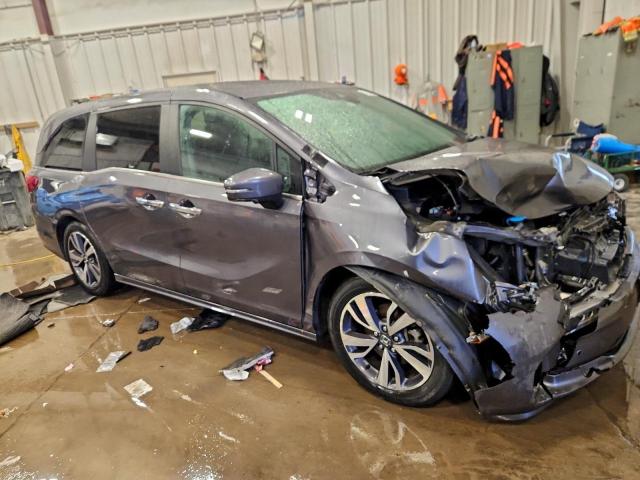 Honda Odyssey Touring Image 3