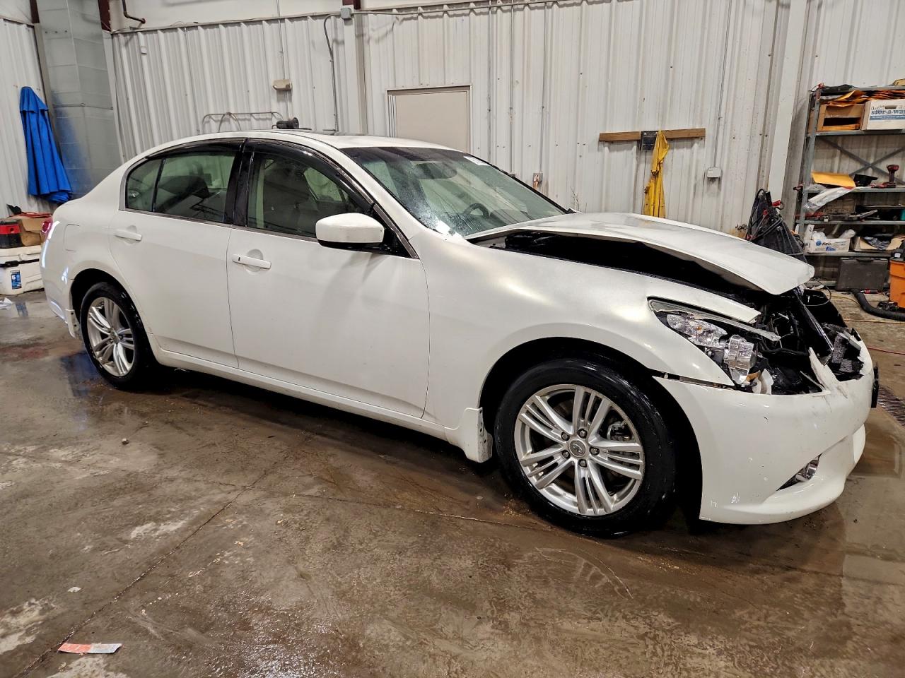 INFINITI G37 Image 4