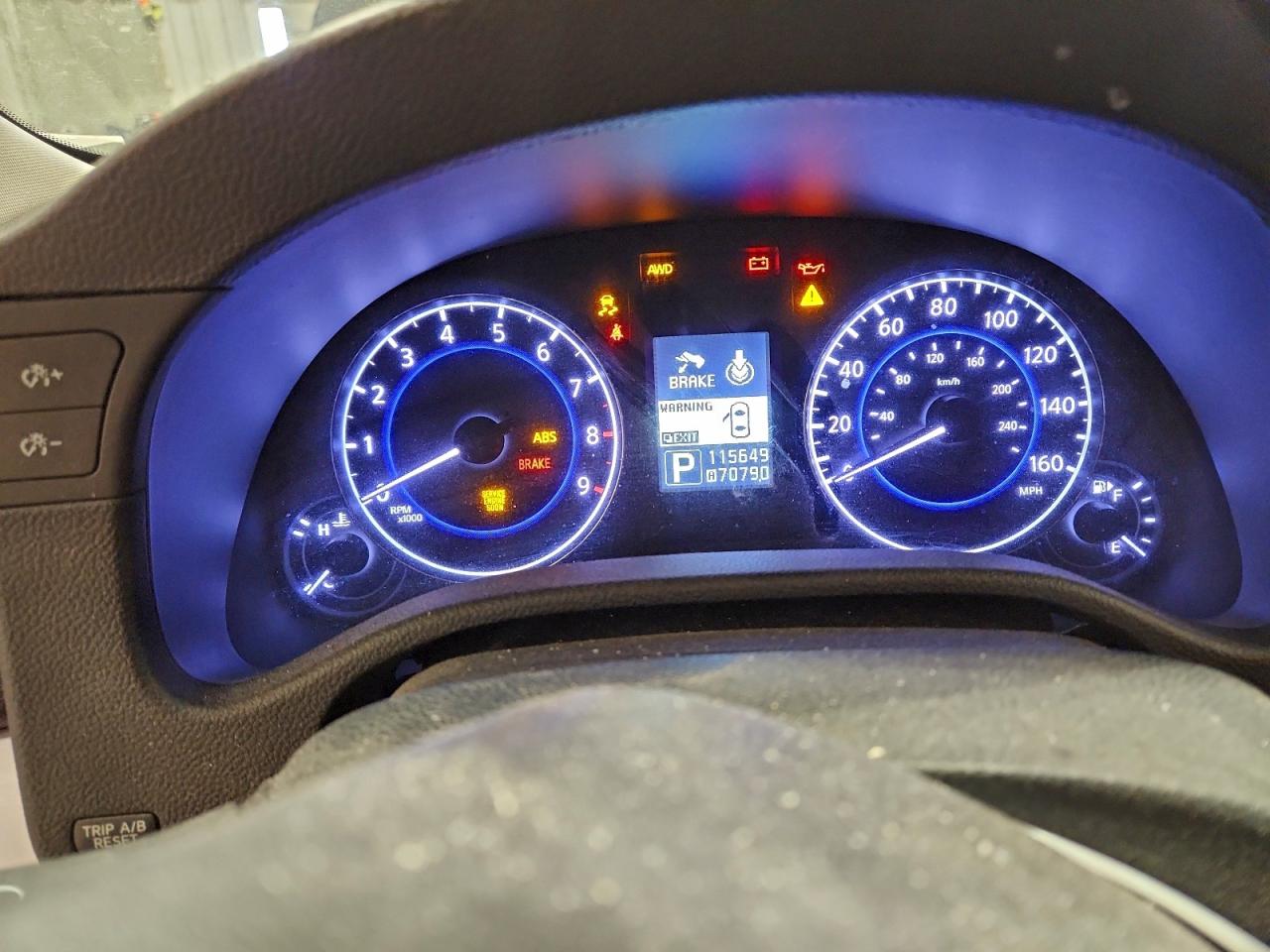 INFINITI G37 Image 9