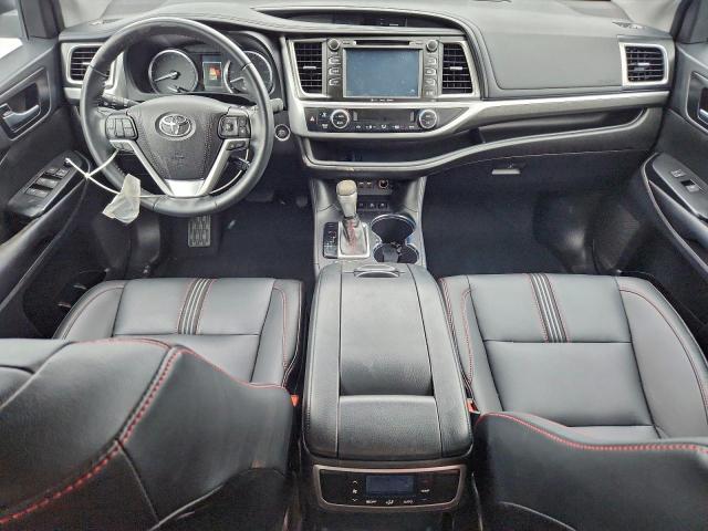 Toyota Highlander Se Image 7