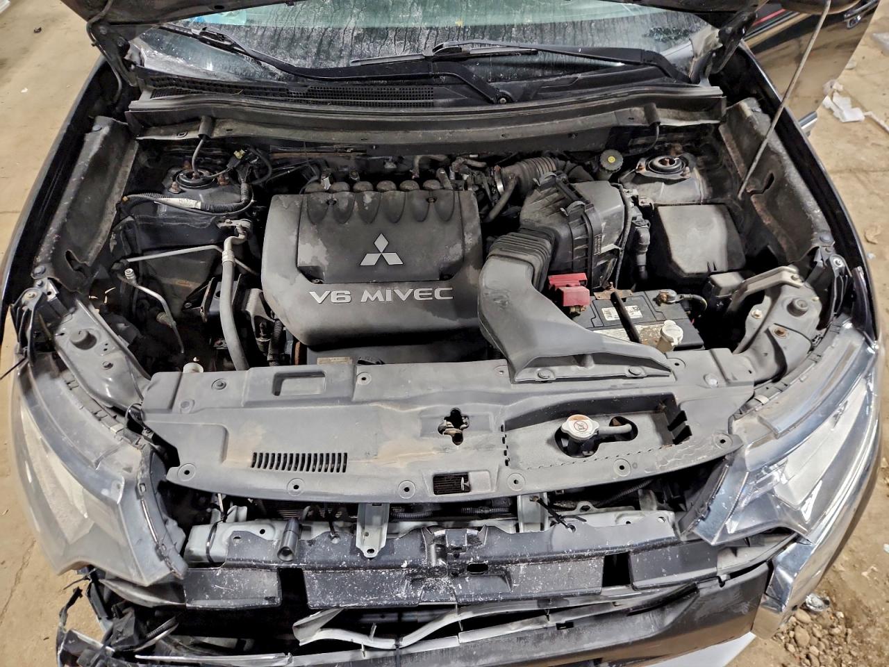 Mitsubishi Outlander Gt Image 11