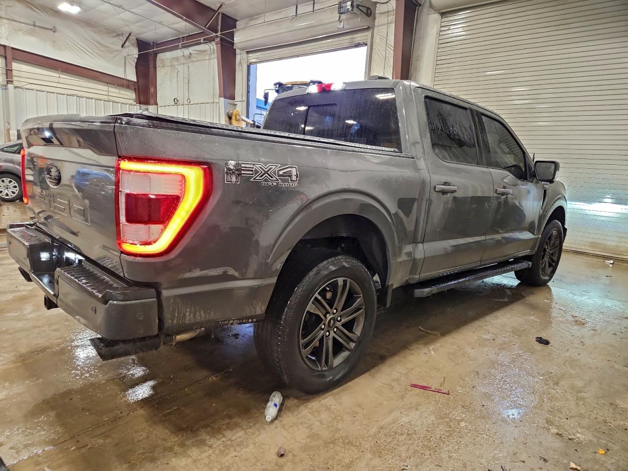 Ford F-150 Supercrew Image 2