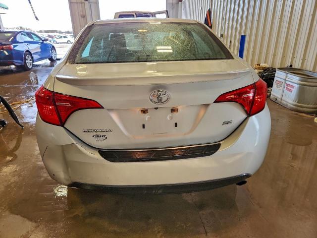 Toyota Corolla L Image 4