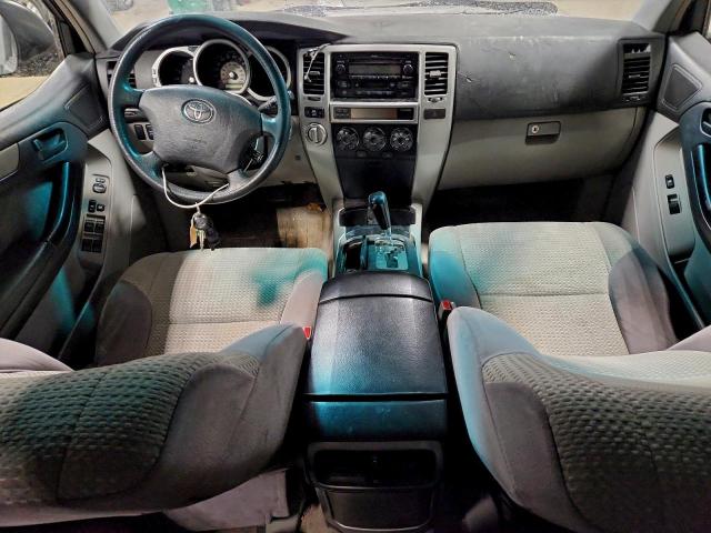 Toyota 4Runner Sr5 Image 12