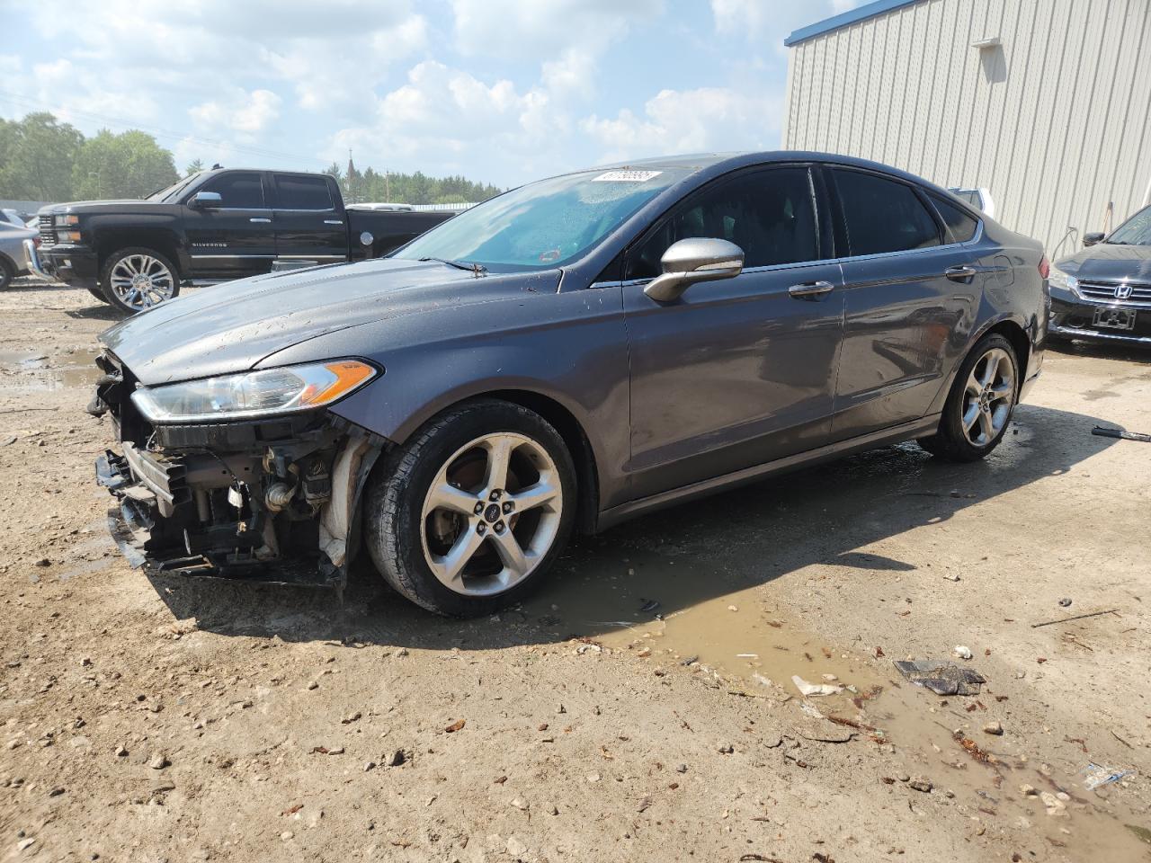 Ford Fusion Se Image 1