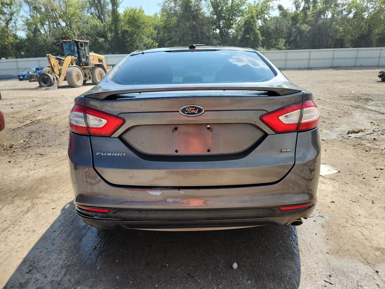 Ford Fusion Se Image 6