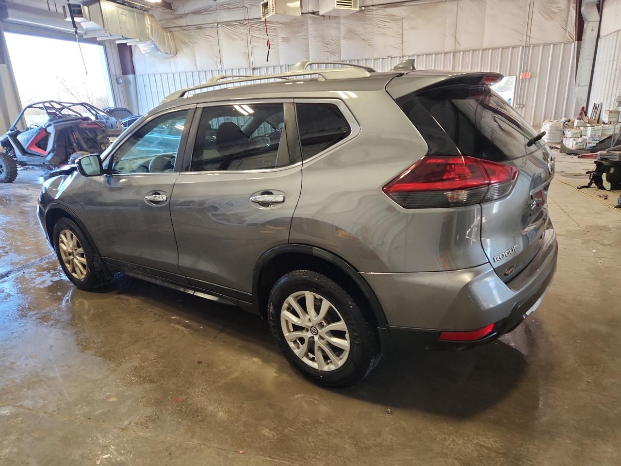 Nissan Rogue S Image 2