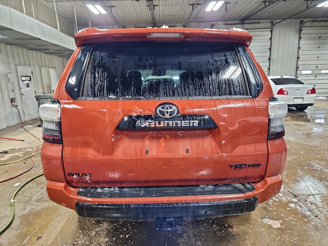 Toyota 4Runner Sr5 Premium Image 4
