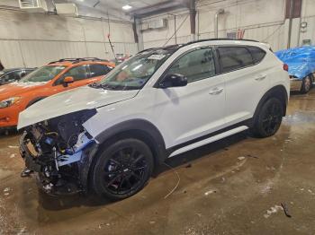  Salvage Hyundai TUCSON