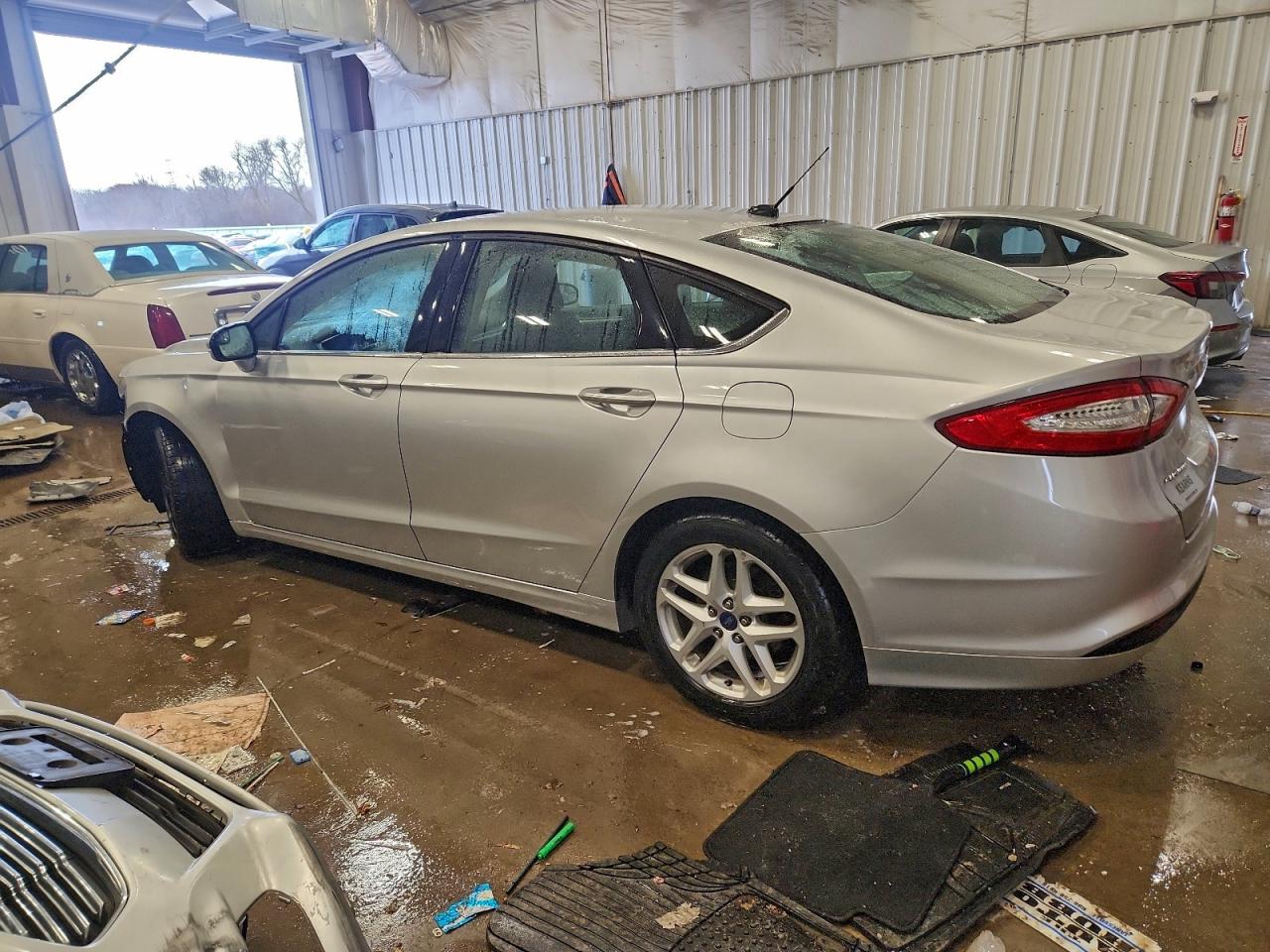 Ford Fusion Se Image 8