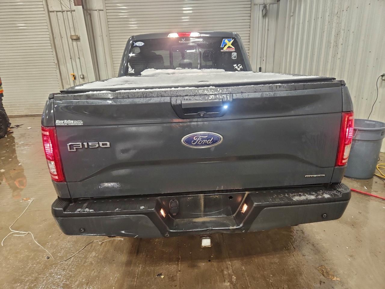 Ford F-150 Supercrew Image 4