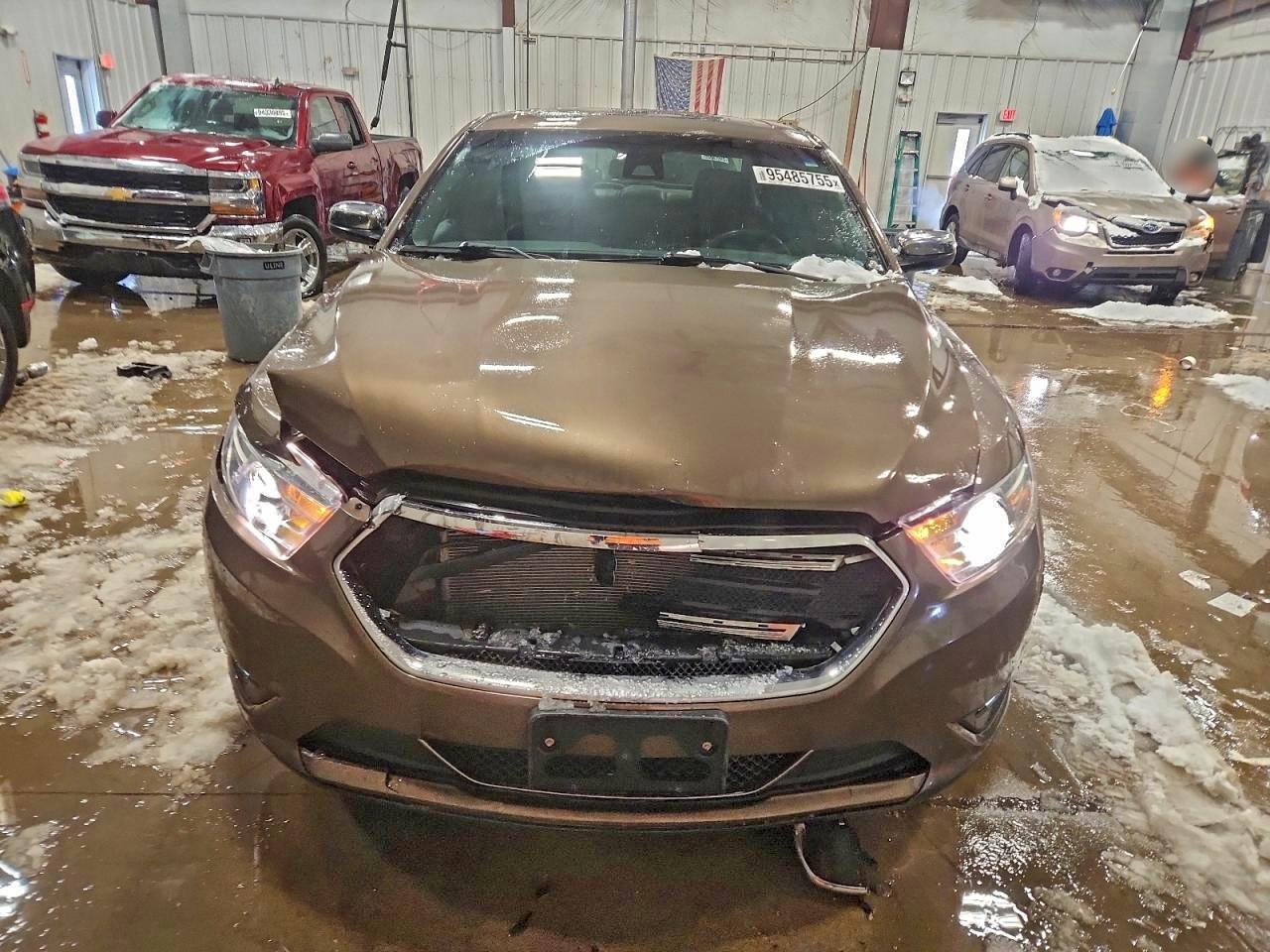 Ford Taurus Limited Image 11