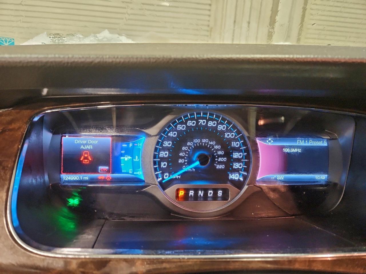 Ford Taurus Limited Image 10