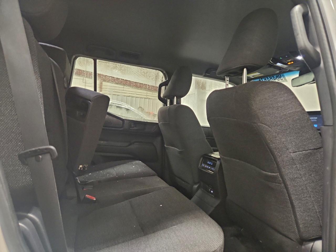 Toyota Land Cruis Base Image 2