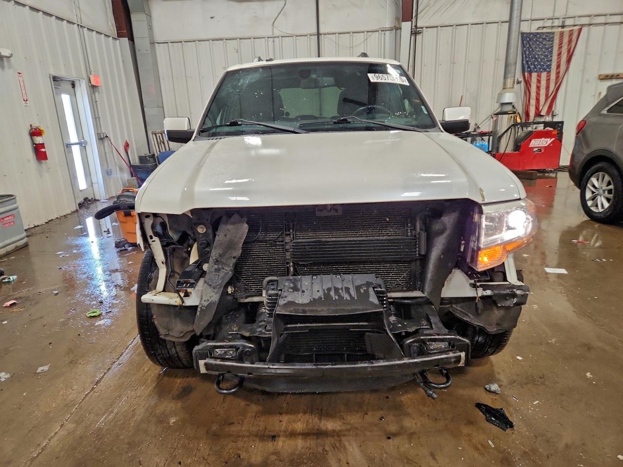 Ford Expedition Limited Image 2