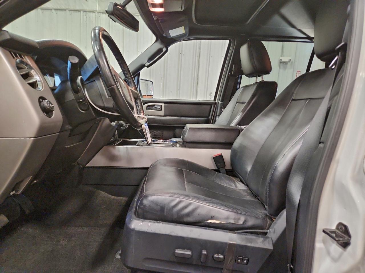 Ford Expedition Limited Image 7