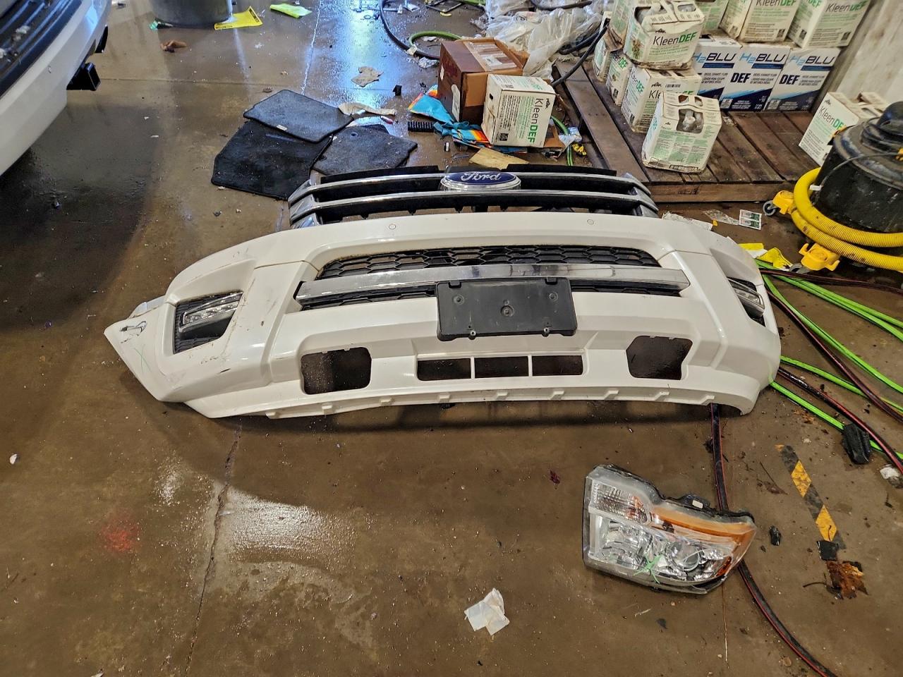 Ford Expedition Limited Image 8