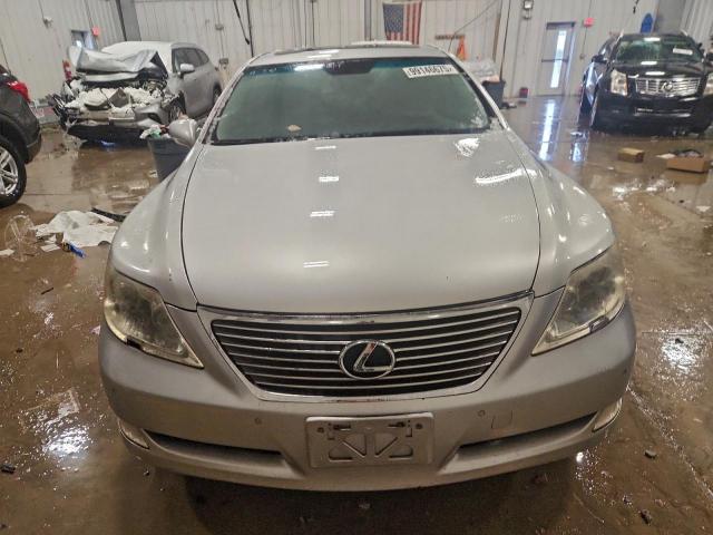 Lexus LS 460 Image 11