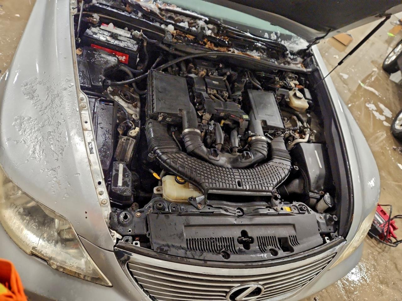 Lexus LS 460 Image 2