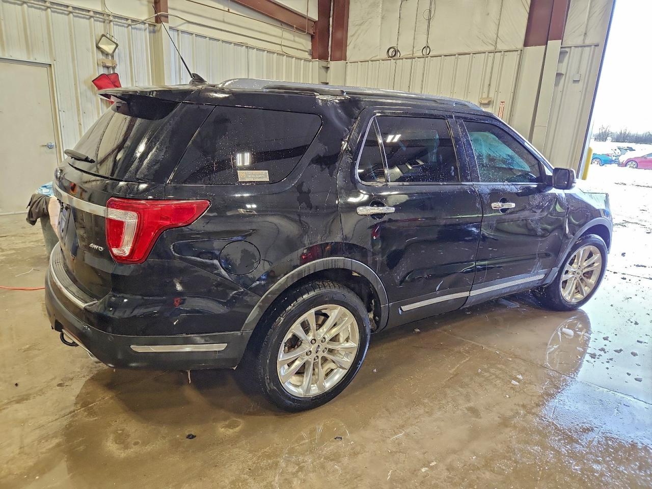 Ford Explorer Limited Image 5