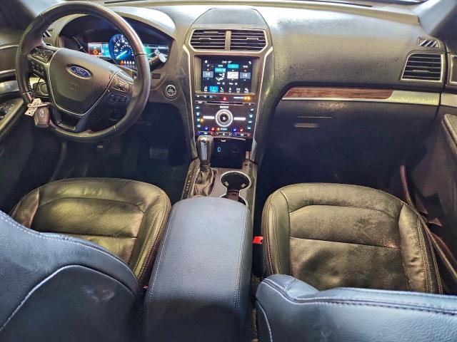 Ford Explorer Limited Image 8
