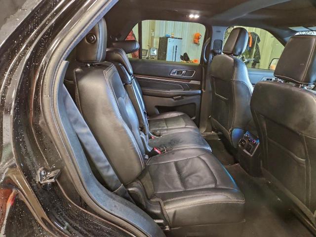 Ford Explorer Limited Image 13