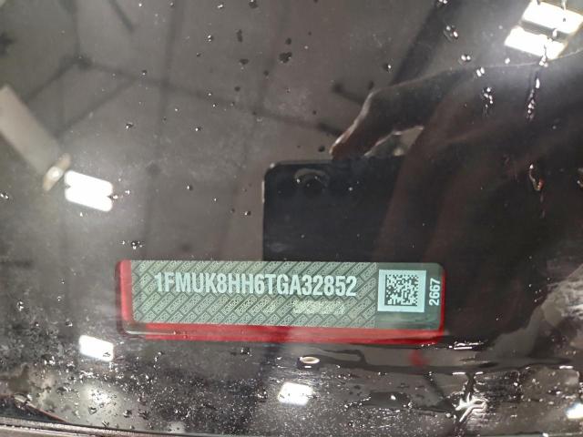 Ford Explorer Platinum Image 11