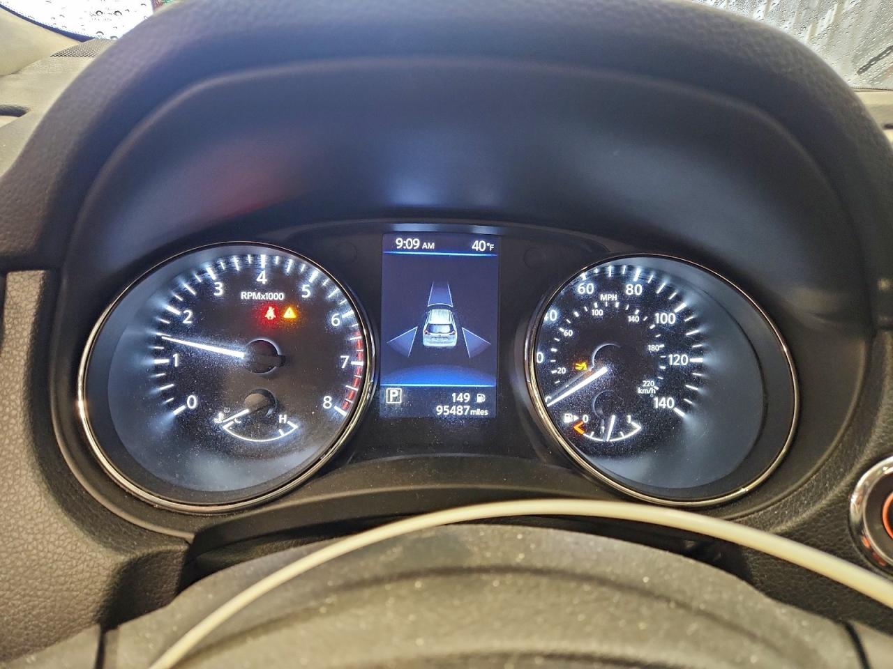 Nissan Rogue S Image 4