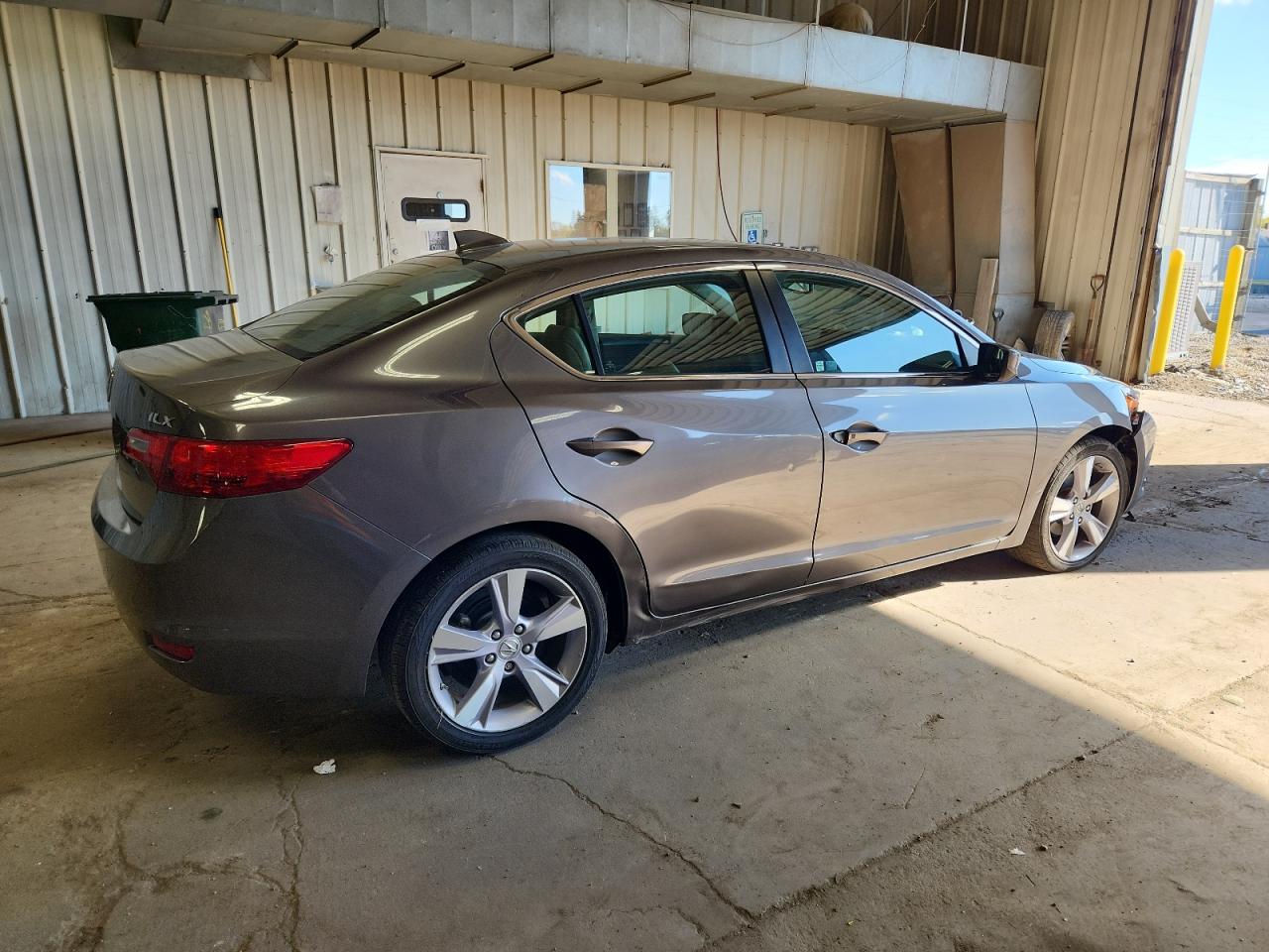 Acura ILX 20 Premium Image 3