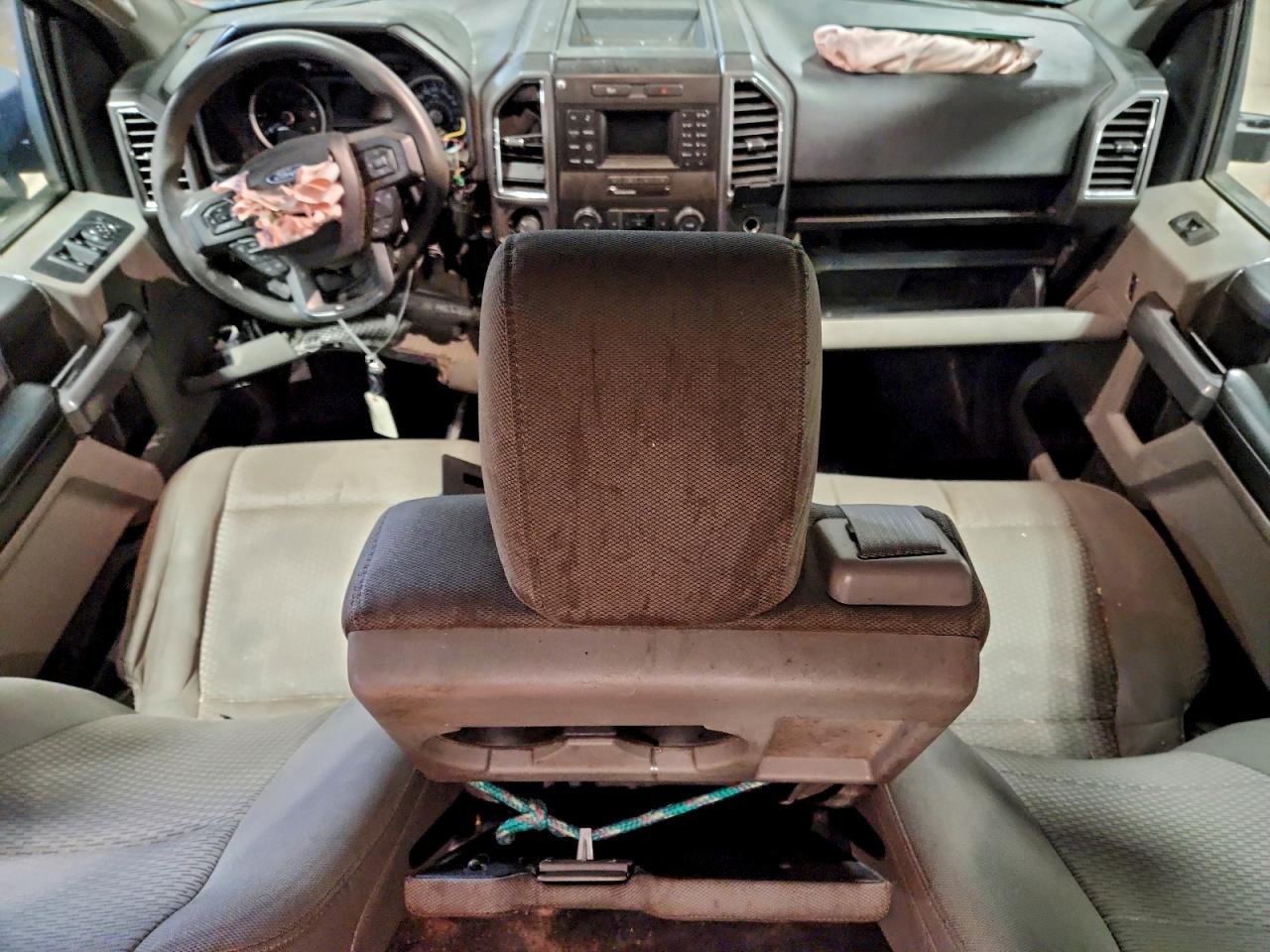 Ford F-150 Supercrew Image 7