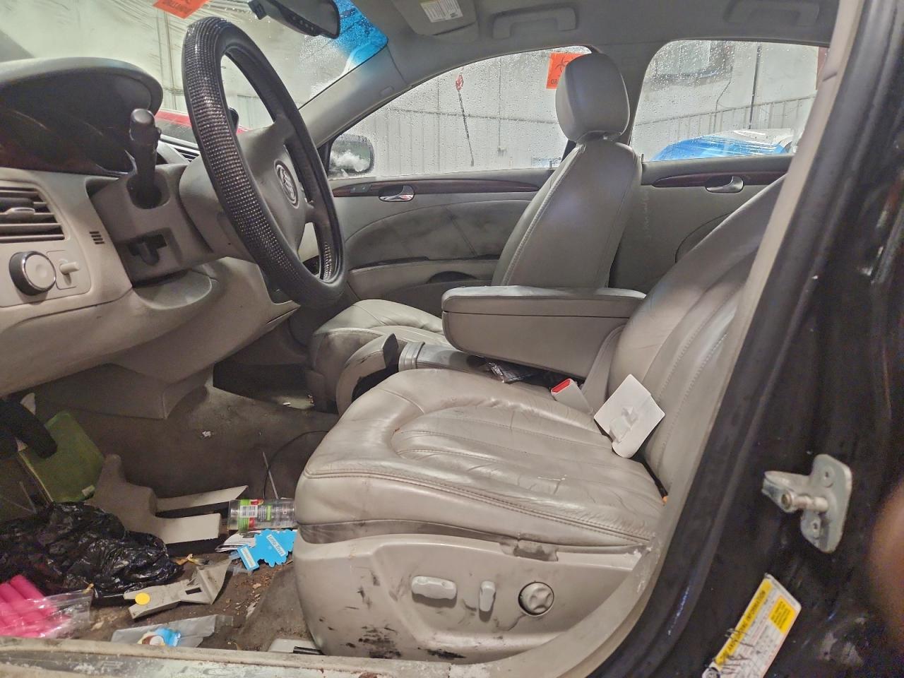 Buick Lucerne Cxl Image 11