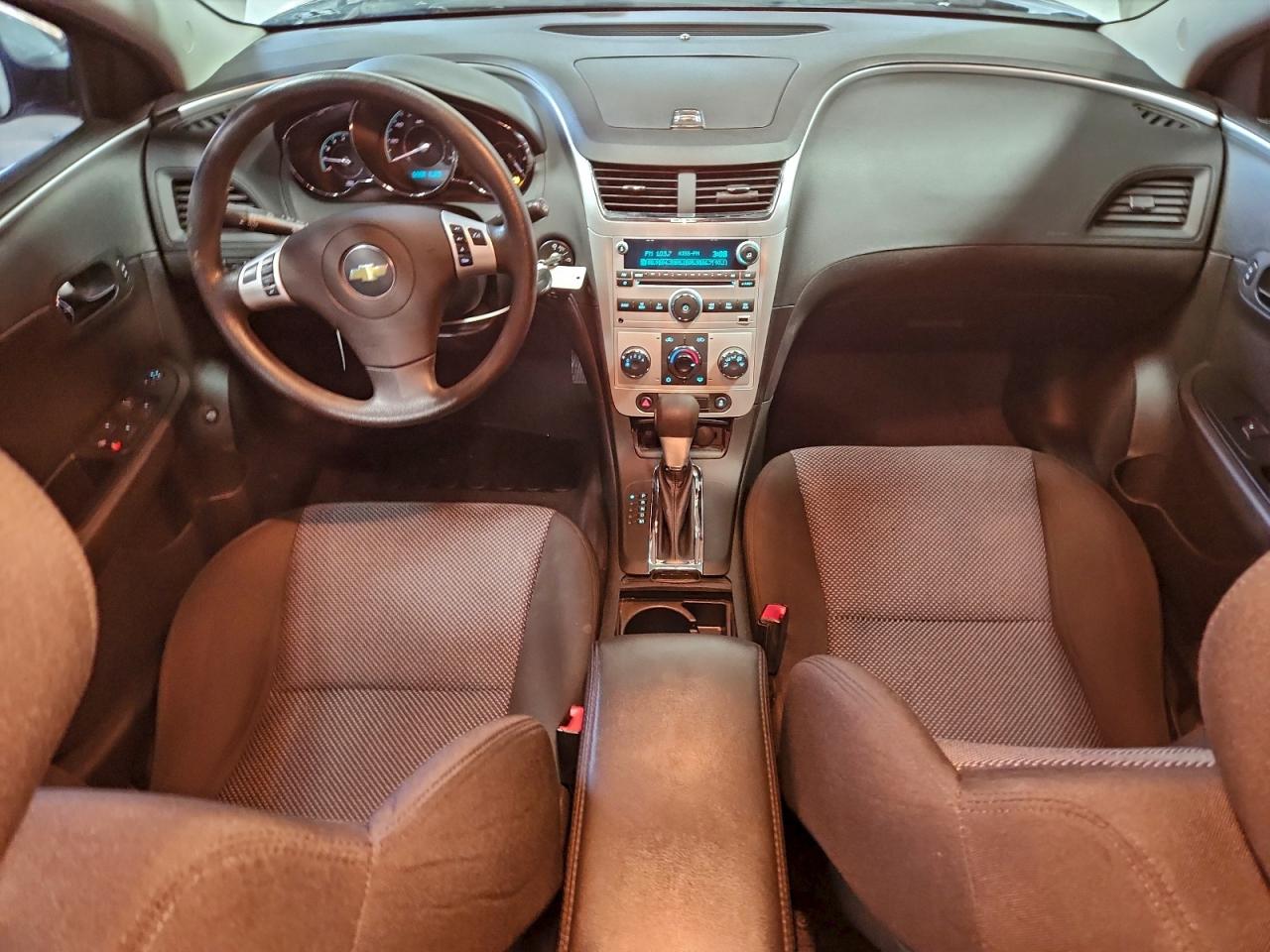 Chevrolet Malibu 1lt Image 10